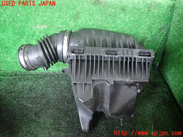 1UPJ-38662560]クライスラー・グランドボイジャー(RT38)エアクリーナーボックス 中古_m0001.jpg