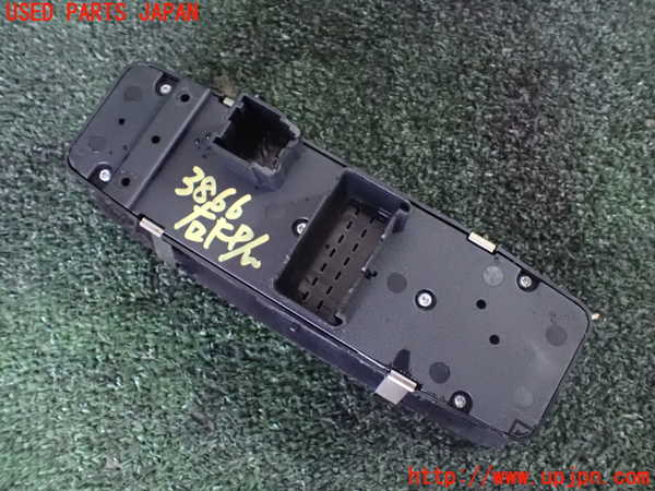 1UPJ-38666240]クライスラー・グランドボイジャー(RT38)右前パワーウィンドウスイッチ 中古_m0002.jpg