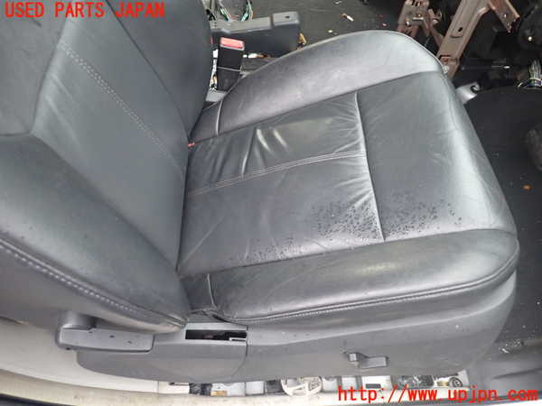 1UPJ-38667035]クライスラー・グランドボイジャー(RT38)運転席シート 中古_m0003.jpg