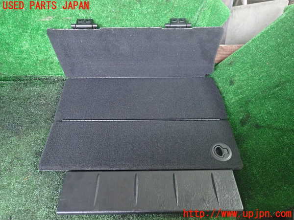 1UPJ-38667841]クライスラー・グランドボイジャー(RT38)小物入れ1 中古_m0001.jpg