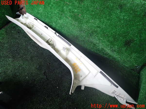 1UPJ-38667655]クライスラー・グランドボイジャー(RT38)右フロントピラートリム 中古_m0002.jpg