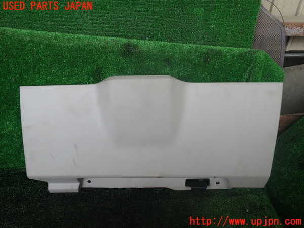 1UPJ-38667691]クライスラー・グランドボイジャー(RT38)内装トリム類1 中古_m0001.jpg