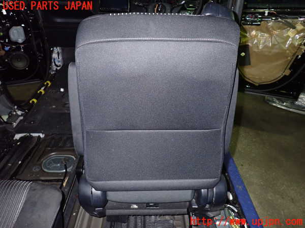 1UPJ-38687145]ヴォクシー(ノア)(ZRR80W)右2列目シート 中古_m0005.jpg