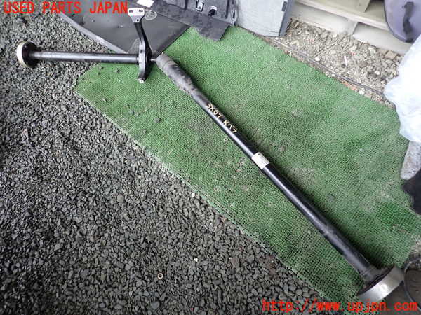 1UPJ-38693410]アウディ・S3 セダン(8VDJHL)リアプロペラシャフト 中古_m0001.jpg