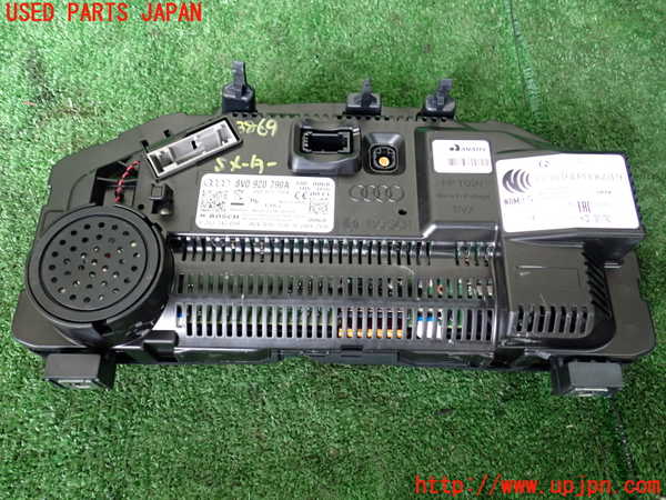 1UPJ-38696170]アウディ・S3 セダン(8VDJHL)スピードメーター 中古_m0002.jpg