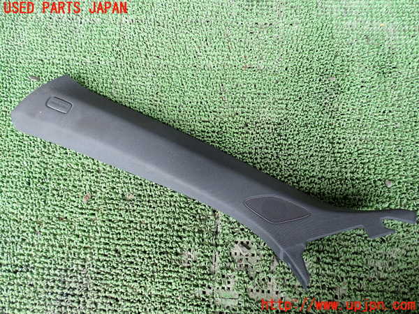 1UPJ-38697660]アウディ・S3 セダン(8VDJHL)左フロントピラートリム 中古_m0001.jpg
