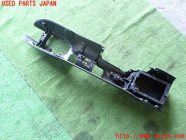 1UPJ-38717540]ポルシェ・ボクスター(98623)センターコンソール 中古_m0005.jpg