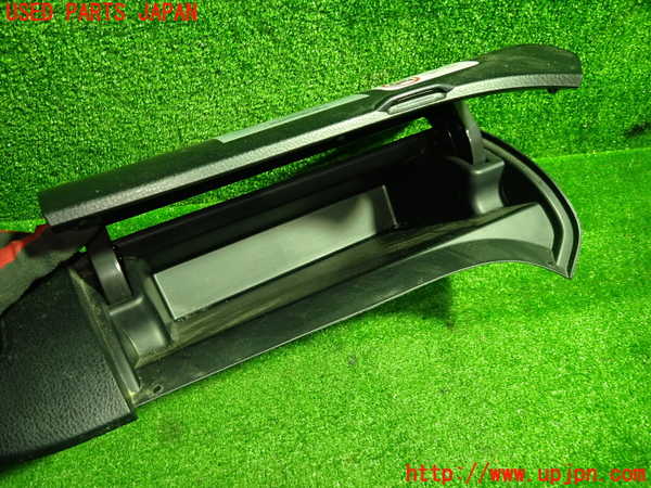 1UPJ-38727516]ヴォクシー(ノア)(ZRR80G)グローブボックス1 中古_m0002.jpg