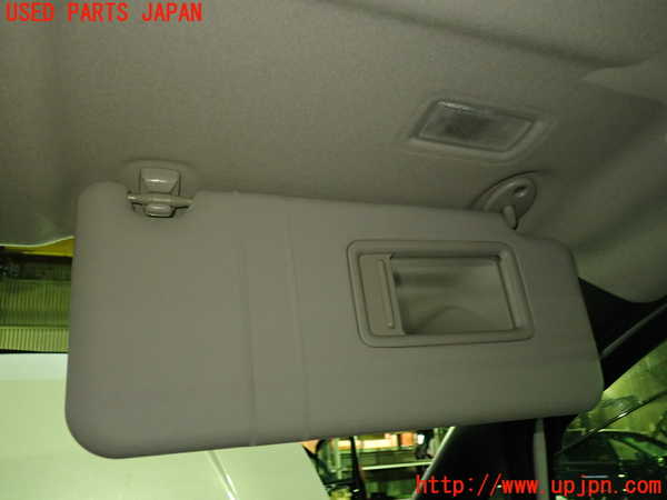 1UPJ-38727625]ヴォクシー(ノア)(ZRR80G)室内サンバイザー右側 中古_m0003.jpg