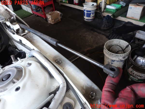 2UPJ-38761068]ベンツ E220 d(BlueTEC) ステーションワゴン S212(212201C)ボンネットダンパー 中古_m0002.jpg