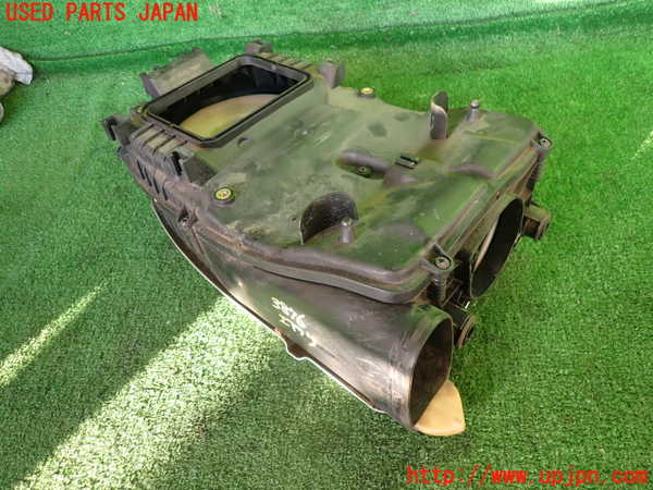 2UPJ-38762560]ベンツ E220 d(BlueTEC) ステーションワゴン S212(212201C)エアクリーナーボックス 中古_m0001.jpg