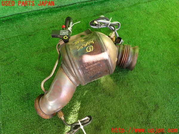 2UPJ-38762661]ベンツ E220 d(BlueTEC) ステーションワゴン S212(212201C)触媒1 中古_m0001.jpg