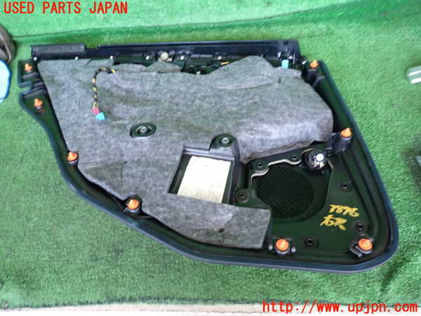 2UPJ-38761294]ベンツ E220 d(BlueTEC) ステーションワゴン S212(212201C)右後ドア内張り 中古_m0003.jpg