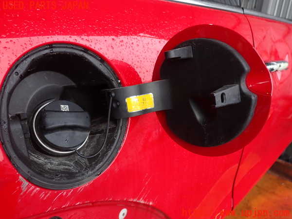 2UPJ-38771690]BMW ミニ(MINI)クーパー(XR15MW)(F56)フューエルリッド 中古_m0003.jpg