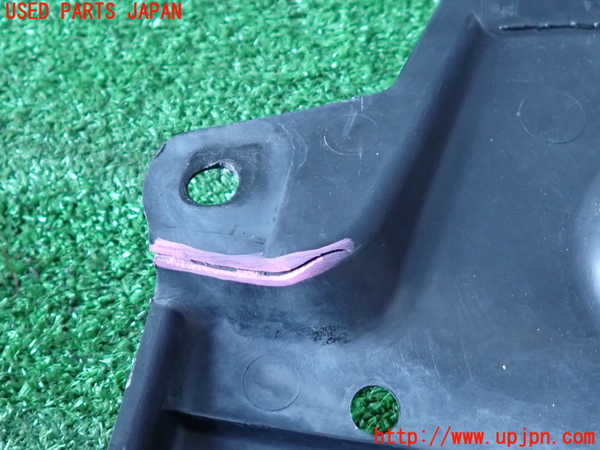 2UPJ-38812170]クラウン アスリート(GRS211)エンジンアンダーカバー 中古_m0003.jpg