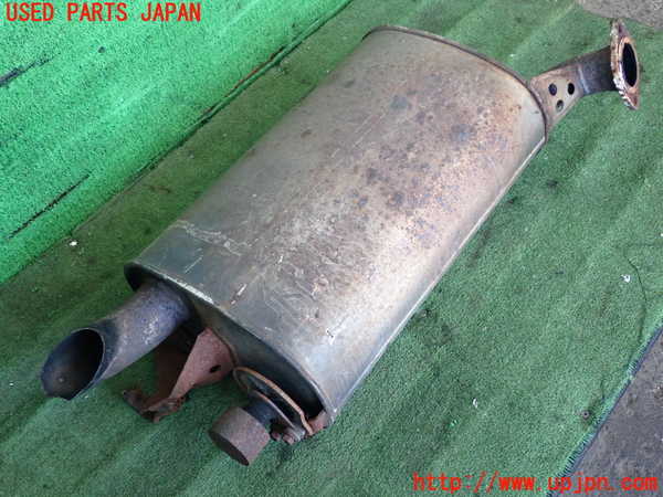 2UPJ-38822671]クラウン エステート(JZS175W)リアマフラー1 中古_m0002.jpg