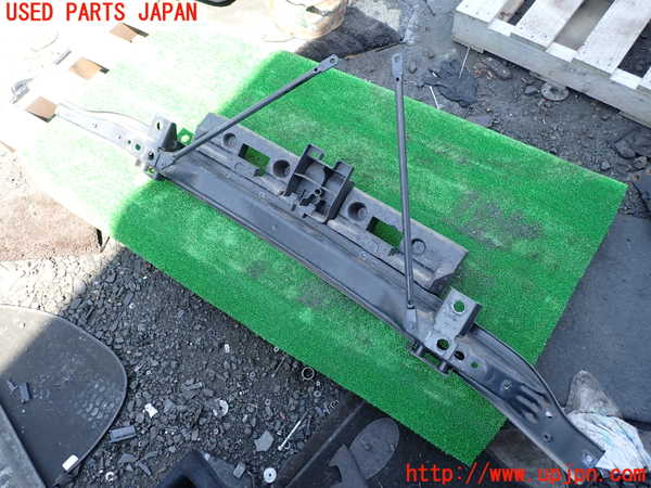 1UPJ-38851014]ジープ・グランドチェロキー(WK36TA)フロントバンパーホースメント 中古_m0002.jpg