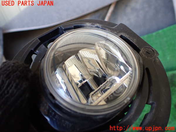 1UPJ-38851180]ジープ・グランドチェロキー(WK36TA)右フォグ 中古_m0002.jpg