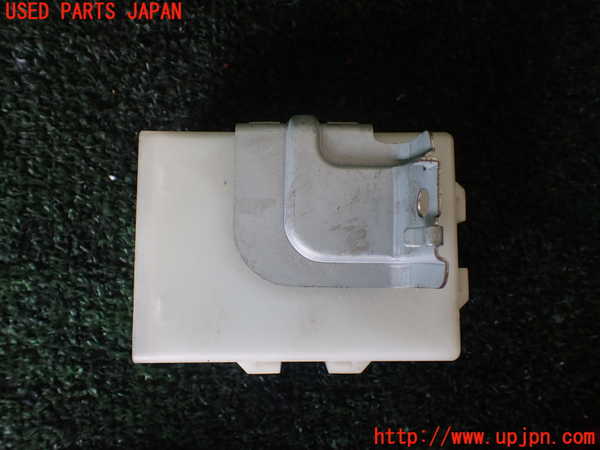 1UPJ-38866147]エルグランド(TE52)コンピューター2 中古 284D11JB0A_m0003.jpg
