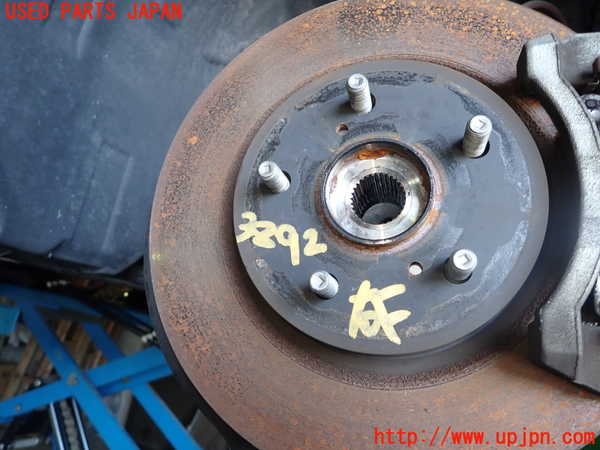 1UPJ-38924290]レクサス・ES300h(AXZH11)右フロントナックルハブ 中古_m0001.jpg