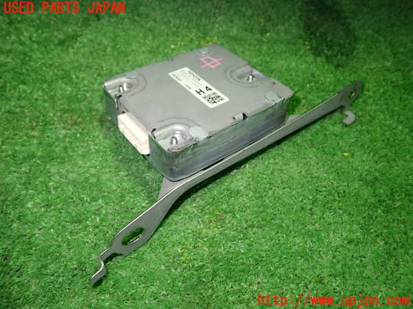 1UPJ-38926149]レクサス・ES300h(AXZH11)コンピューター4 中古 88572-33041_m0001.jpg