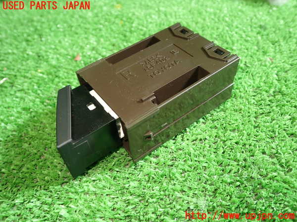 1UPJ-38926290]レクサス・ES300h(AXZH11)ハザードスイッチ 中古_m0002.jpg