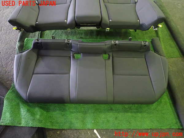 1UPJ-38927385]レクサス・ES300h(AXZH11)リアシート 中古_m0002.jpg