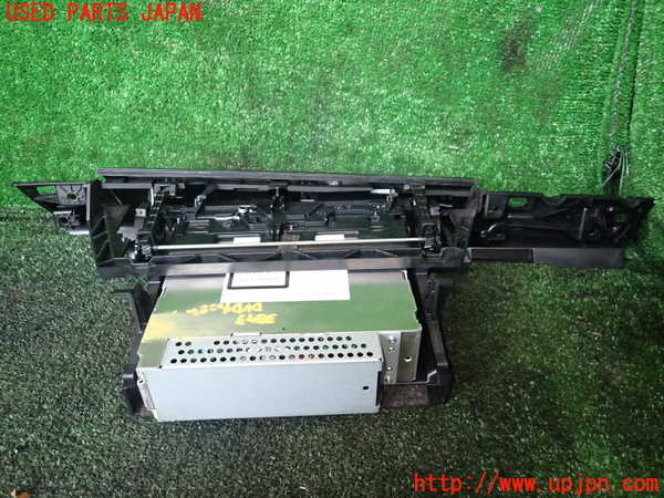 1UPJ-38936515]BMW 740i(KA30)(F01)DVDチェンジャー 中古_m0003.jpg