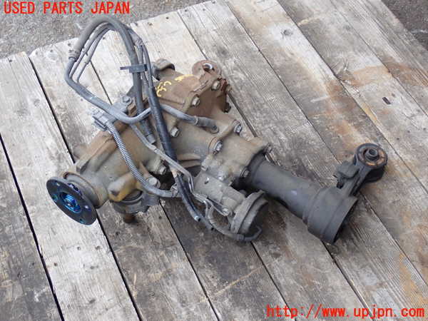 2UPJ-38964350]ハイラックスサーフ(RZN185W)フロントデフ 中古_m0002.jpg
