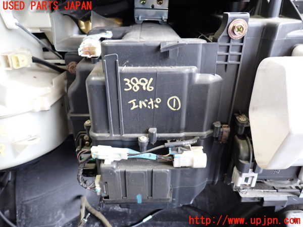 2UPJ-38966081]ハイラックスサーフ(RZN185W)エバポレーター1 中古_m0001.jpg