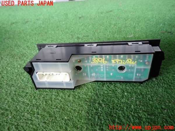 2UPJ-38966066]ハイラックスサーフ(RZN185W)エアコンスイッチ1 中古_m0002.jpg