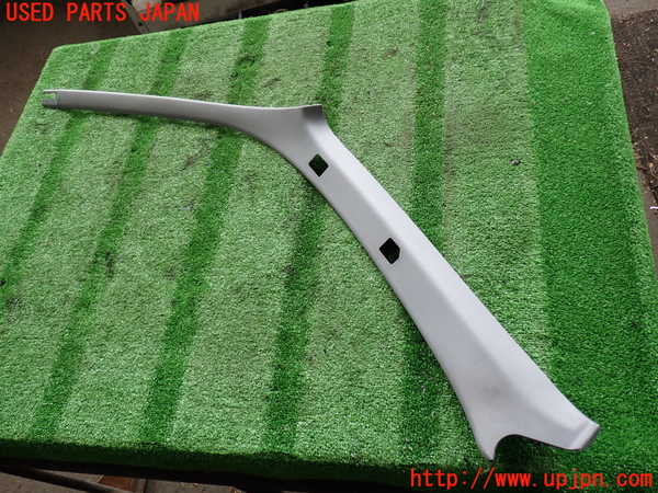 2UPJ-38967660]ハイラックスサーフ(RZN185W)左フロントピラートリム 中古_m0001.jpg