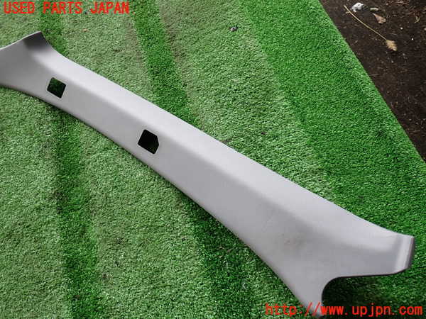 2UPJ-38967660]ハイラックスサーフ(RZN185W)左フロントピラートリム 中古_m0002.jpg