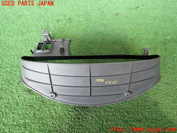 2UPJ-38967510]ハイラックスサーフ(RZN185W)メーターフード 中古_m0002.jpg