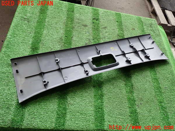 2UPJ-38967692]ハイラックスサーフ(RZN185W)内装トリム類2 中古_m0004.jpg