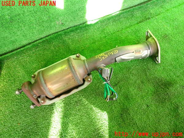 2UPJ-39002661]ヴェゼル ハイブリッド(e：HEV)(RV5)触媒1 中古_m0001.jpg