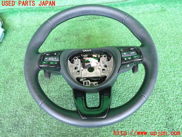 2UPJ-39007855]ヴェゼル ハイブリッド(e：HEV)(RV5)ステアリングホイール 中古_m0001.jpg