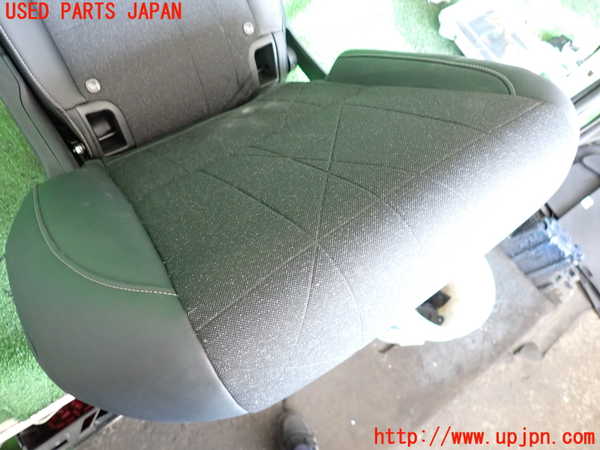 2UPJ-39007405]ヴェゼル ハイブリッド(e：HEV)(RV5)右リアシート 中古_m0003.jpg
