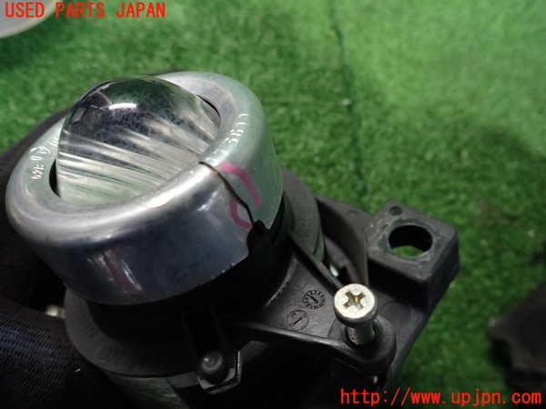 2UPJ-39011182]アバルト・595(312142)左フォグ 中古_m0004.jpg