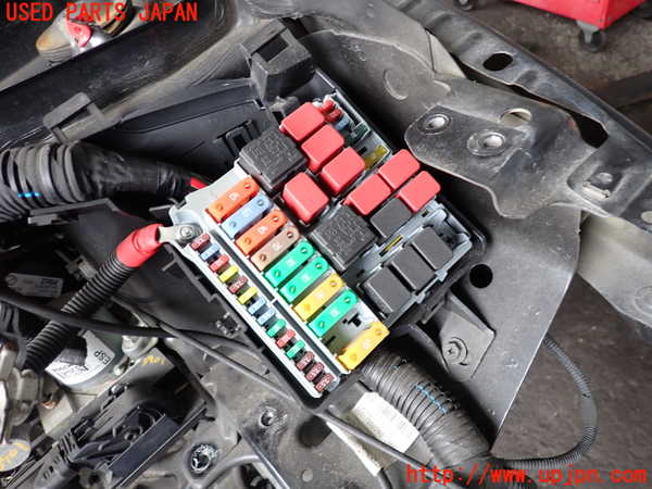 2UPJ-39016741]アバルト・595(312142)ヒューズボックス1 中古_m0002.jpg