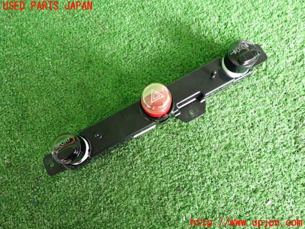 2UPJ-39016290]アバルト・595(312142)ハザードスイッチ 中古_m0001.jpg