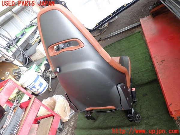 2UPJ-39017065]アバルト・595(312142)助手席シート 中古_m0004.jpg