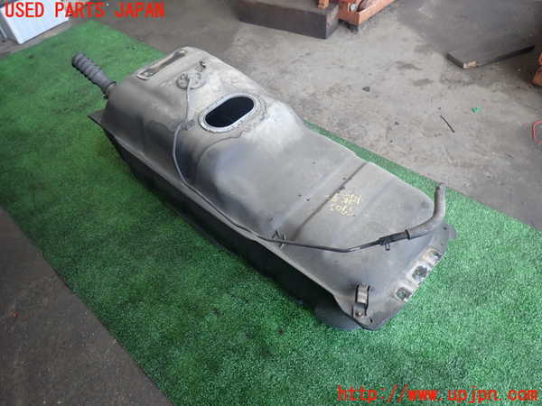 2UPJ-39032500]ハイラックスサーフ(RZN185W)燃料タンク 中古_m0001.jpg