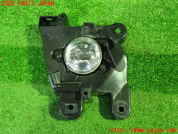 1UPJ-39061182]セレナ e-POWER(GFC28)左フォグ 中古_m0001.jpg