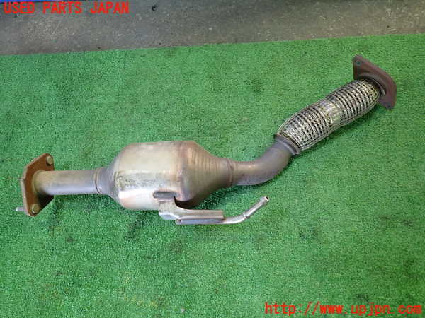 1UPJ-39062661]セレナ e-POWER(GFC28)触媒1 中古_m0002.jpg