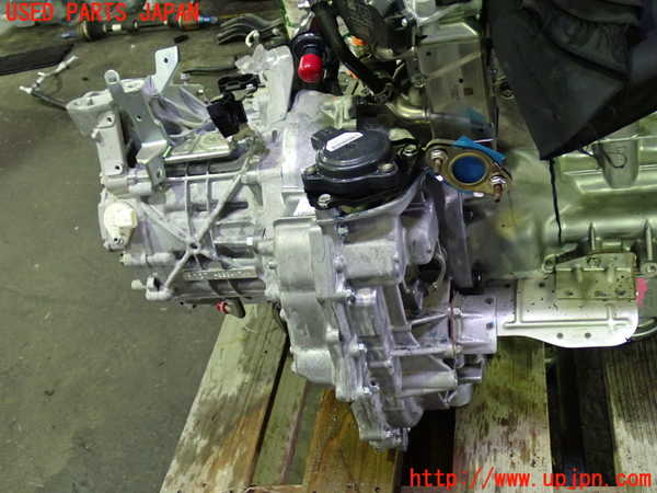 1UPJ-39063010]セレナ e-POWER(GFC28)ミッション AT HR14DDe-EM57 中古_m0003.jpg
