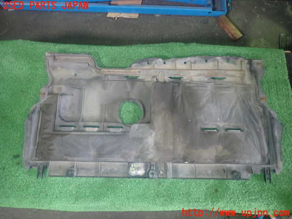 1UPJ-39092170]プレマシー(CREW)エンジンアンダーカバー 中古_m0002.jpg