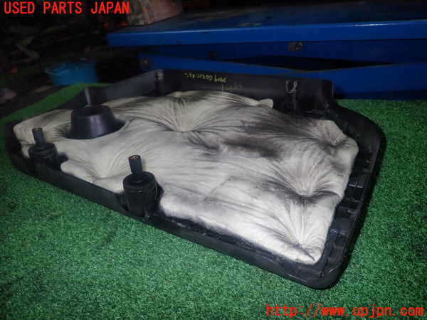 1UPJ-39092160]プレマシー(CREW)エンジンアッパーカバー 中古_m0003.jpg