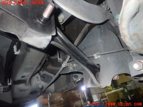 1UPJ-39095200]プレマシー(CREW)右リアロアアーム1 中古_m0002.jpg