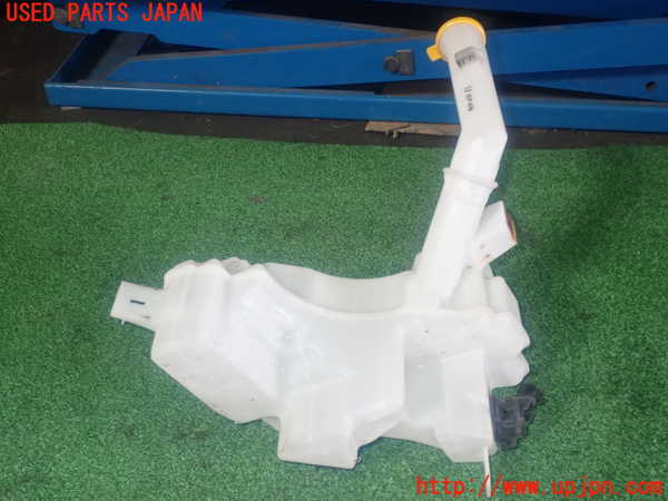 1UPJ-39096791]プレマシー(CREW)ウォッシャータンク1 中古_m0002.jpg